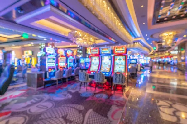 Deposit options including QRIS and e-wallet Deposit options including QRIS and DANA